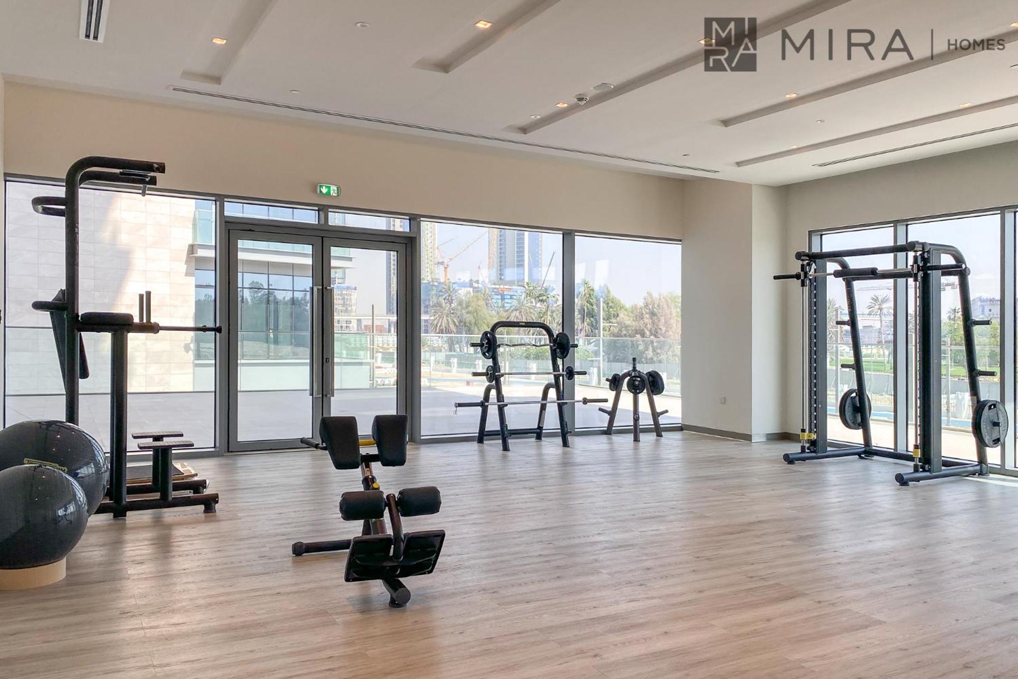 Mira Homes - Luxury 1br In Canal Front With Waterfront Living *