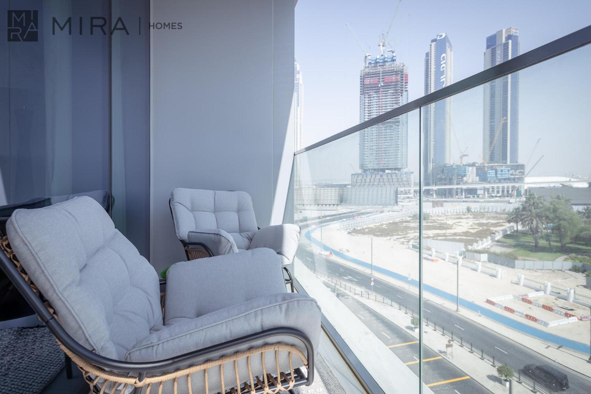 Apartment Mira Homes - Luxury 1br In Canal Front With Waterfront Living Dubai