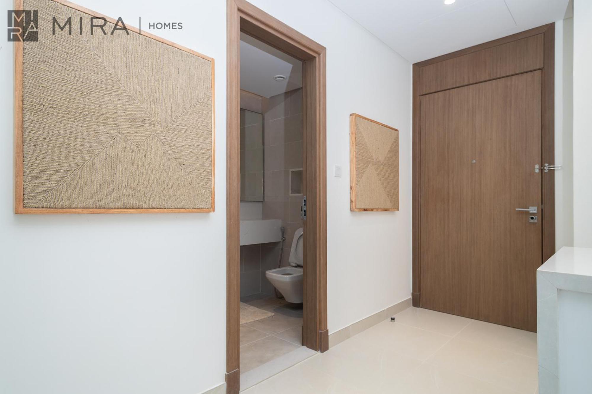 Apartment Mira Homes - Luxury 1br In Canal Front With Waterfront Living *