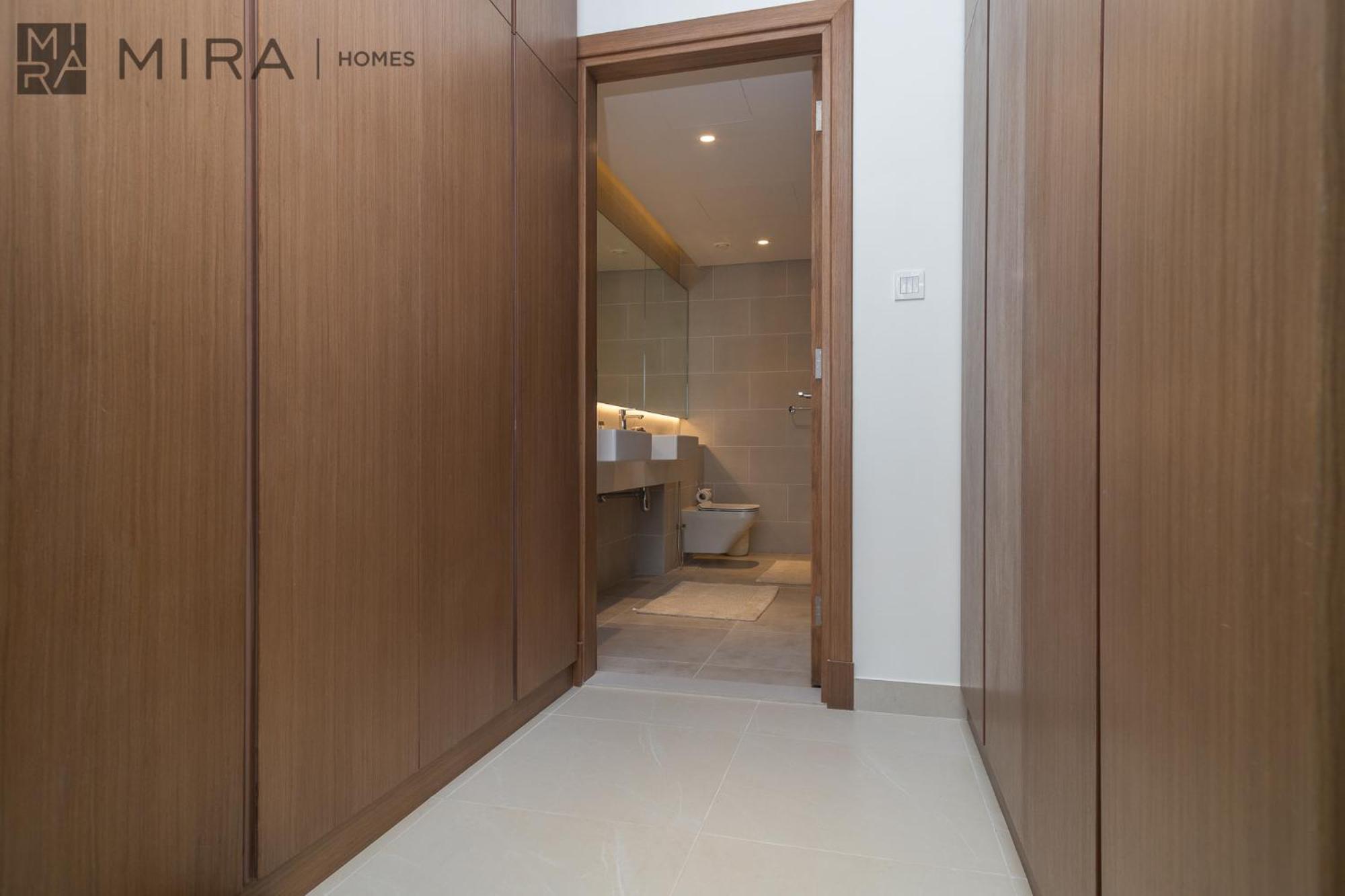 Mira Homes - Luxury 1br In Canal Front With Waterfront Living Apartment Dubai